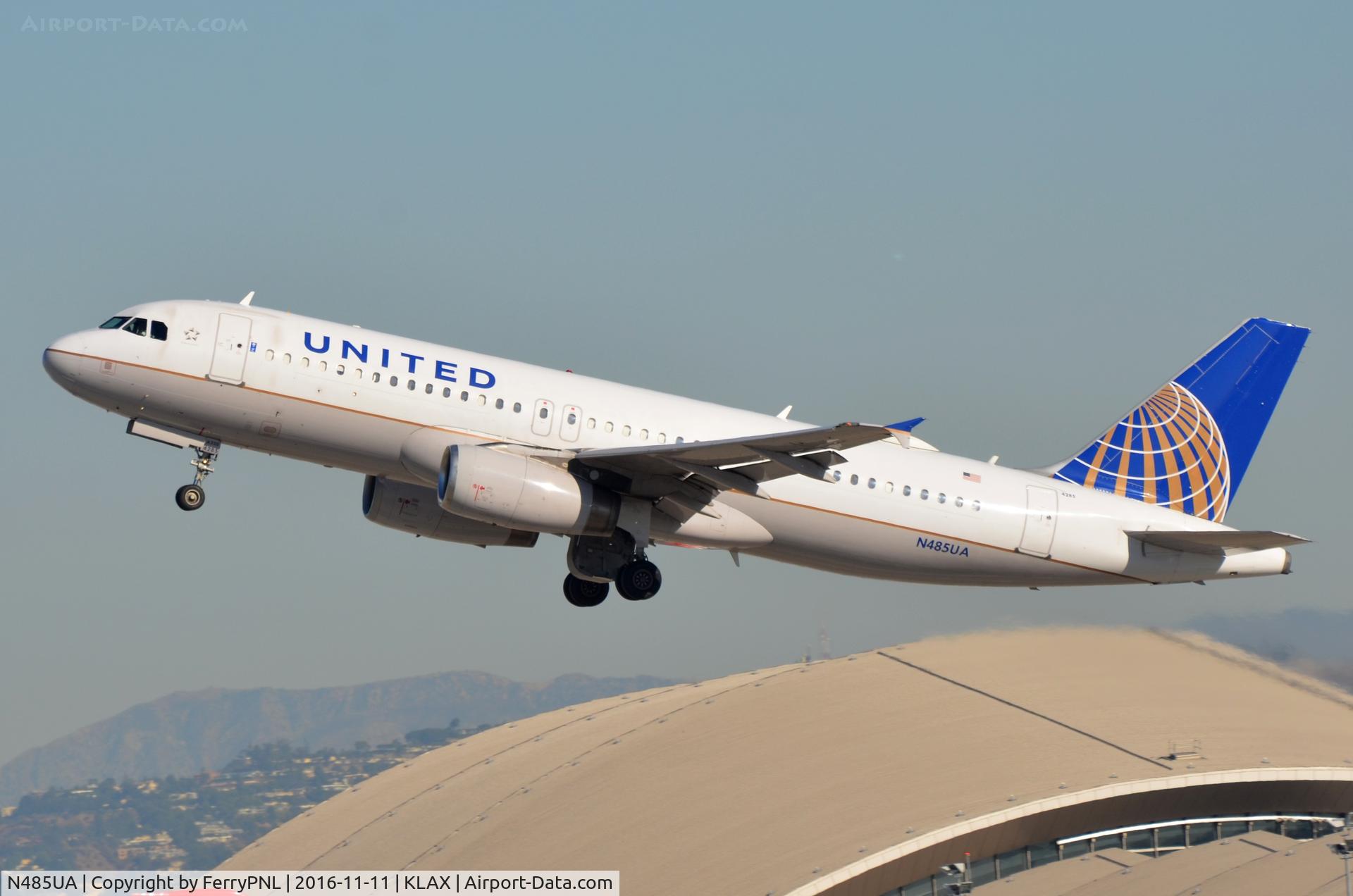 N485UA, 2001 Airbus A320-232 C/N 1617, United A320