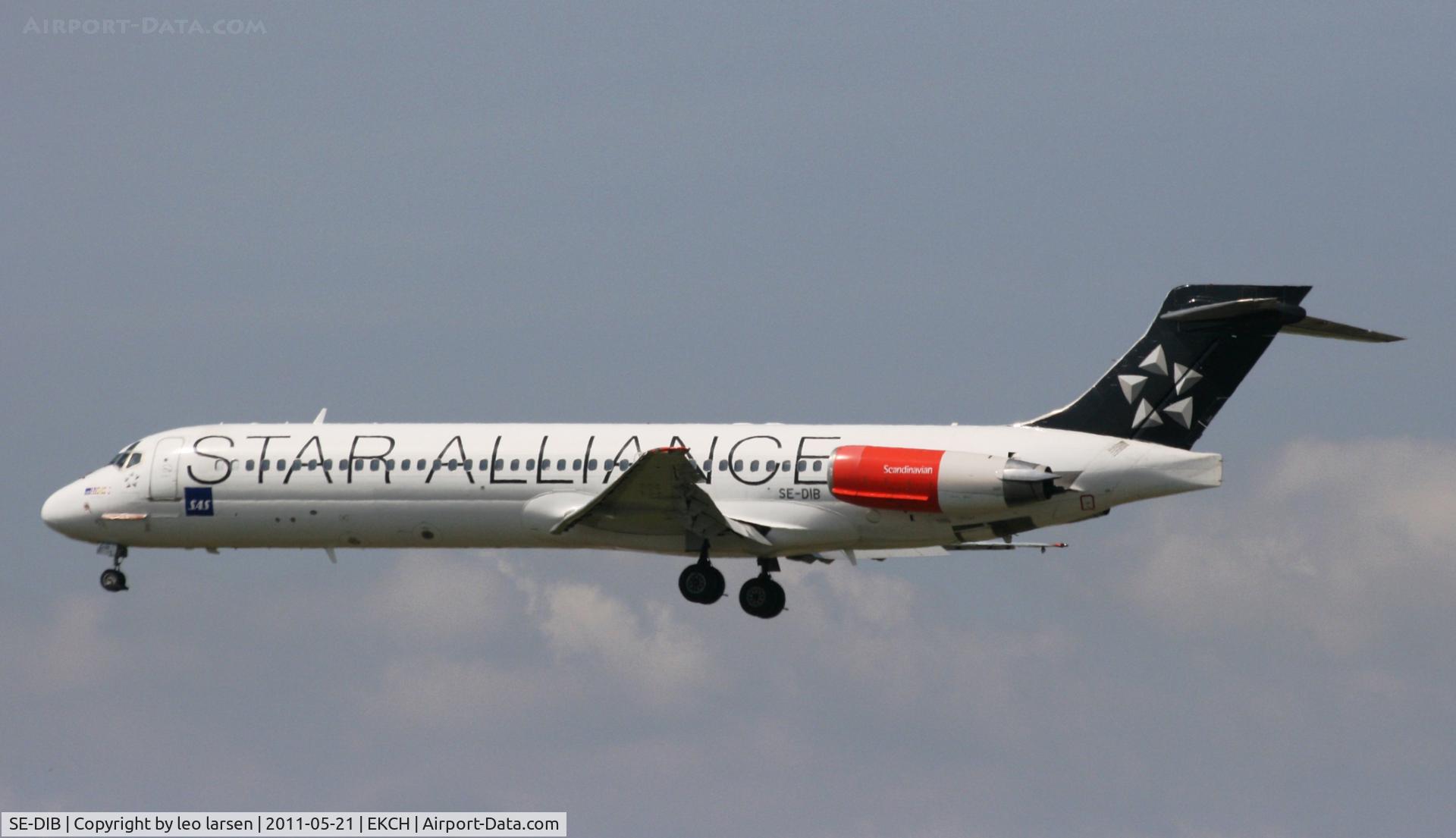 SE-DIB, 1988 McDonnell Douglas MD-87 (DC-9-87) C/N 49605, Copenhagen 21.5.11