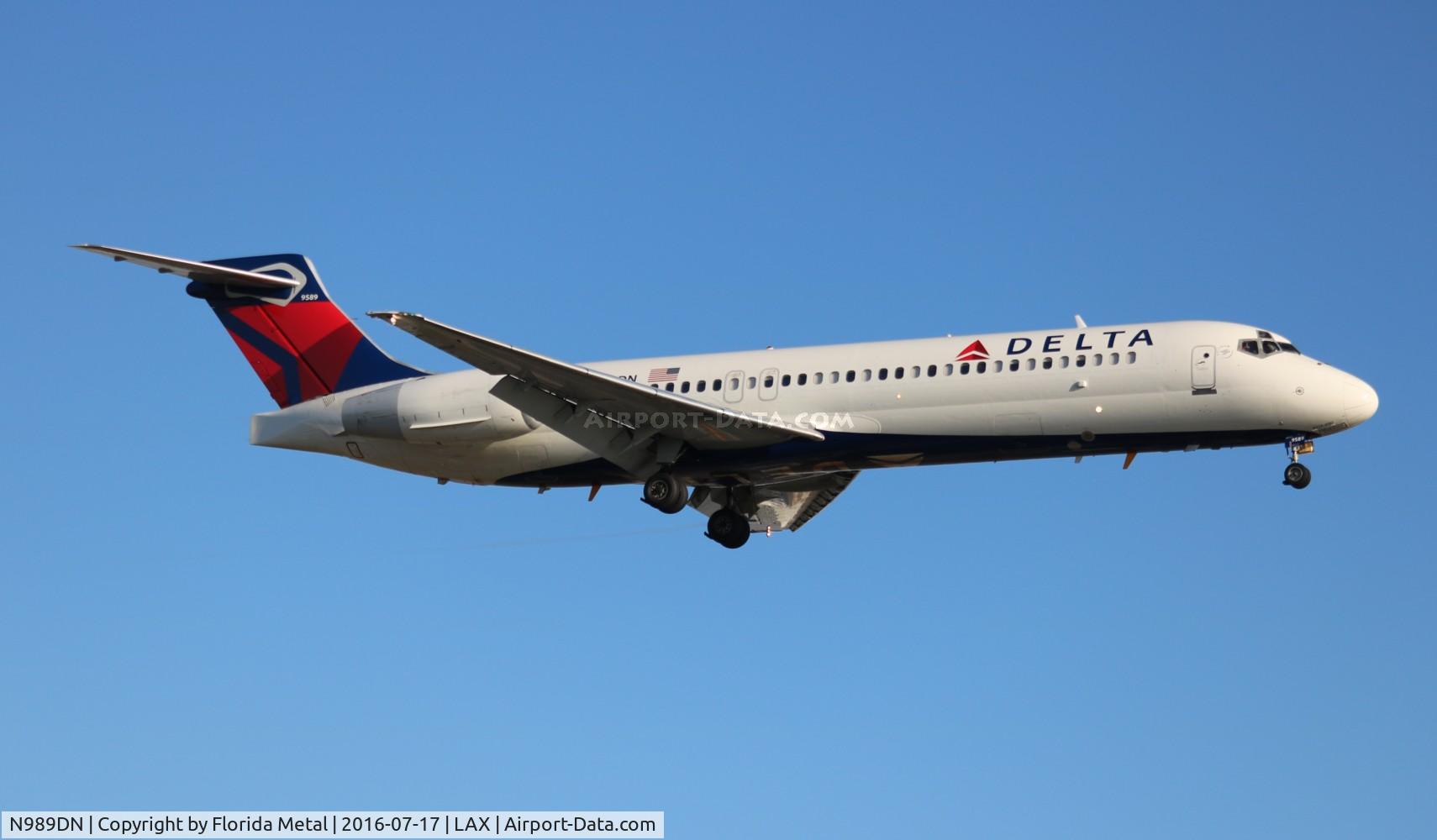 N989DN, 2001 Boeing 717-200 C/N 55067, Delta