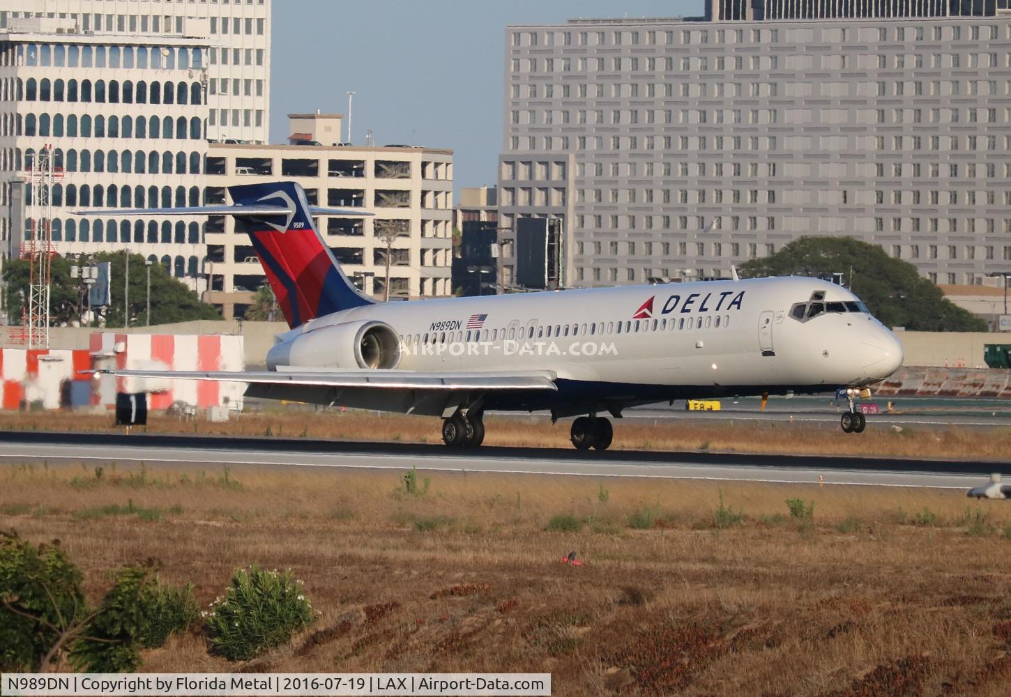N989DN, 2001 Boeing 717-200 C/N 55067, Delta