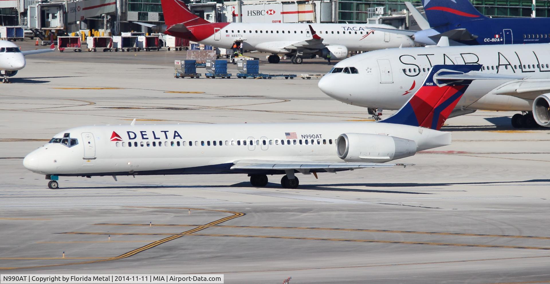 N990AT, 2001 Boeing 717-200 C/N 55134, Delta