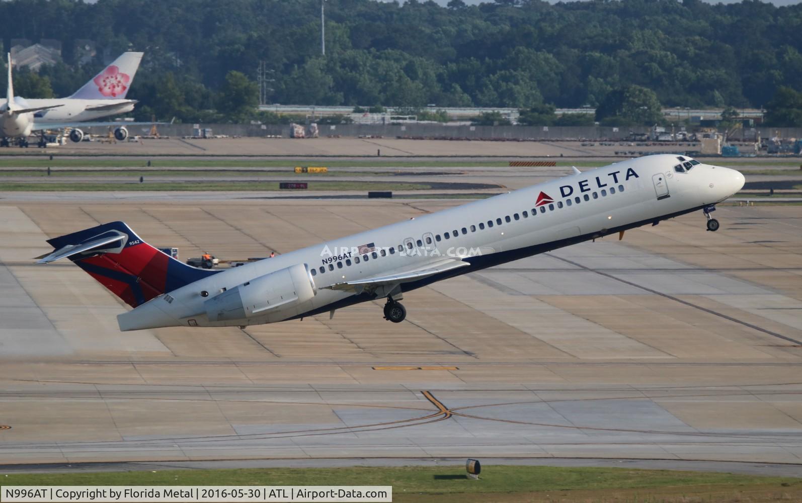 N996AT, 2002 Boeing 717-200 C/N 55140, Delta