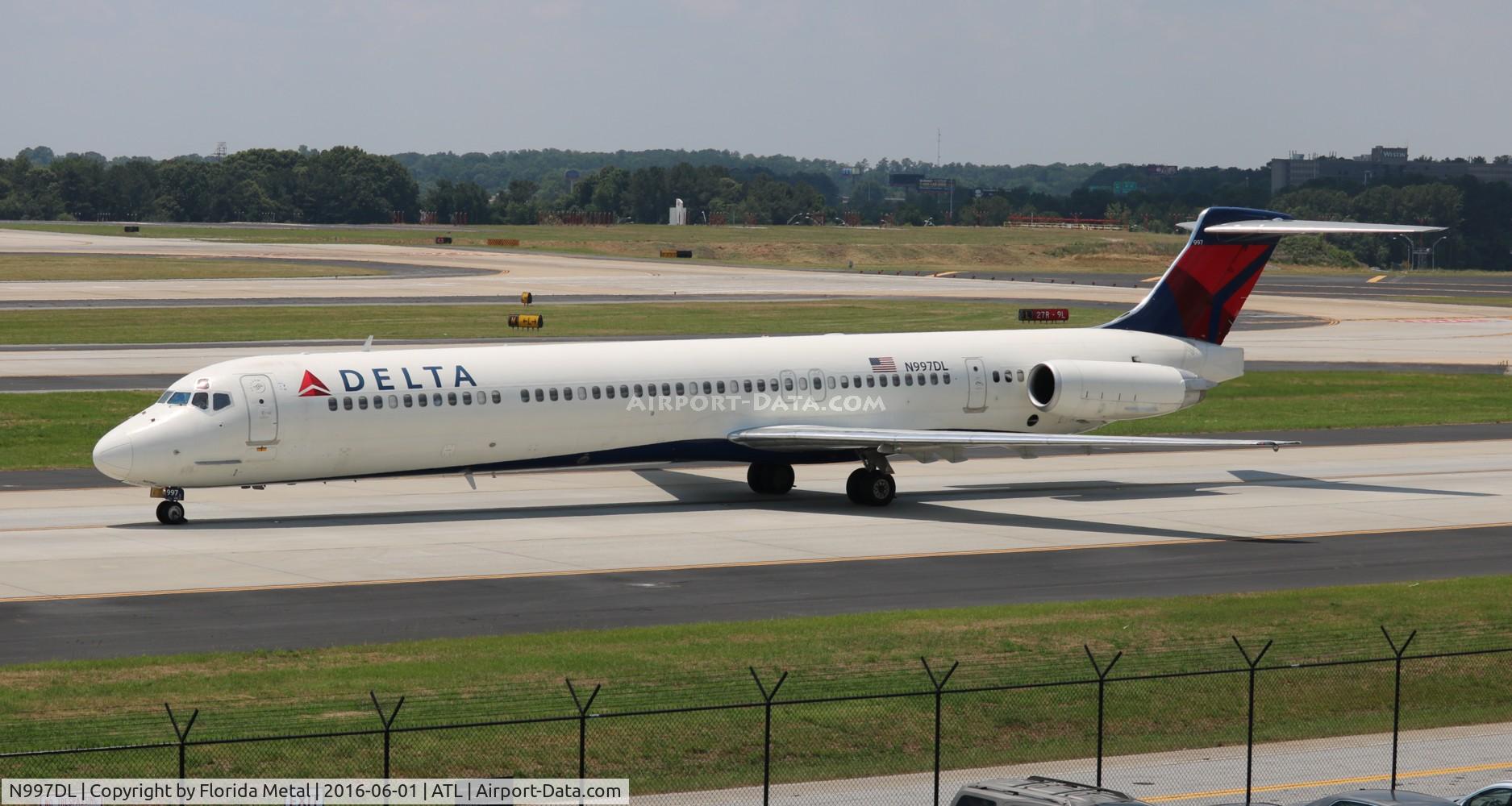 N997DL, 1992 McDonnell Douglas MD-88 C/N 53364, Delta
