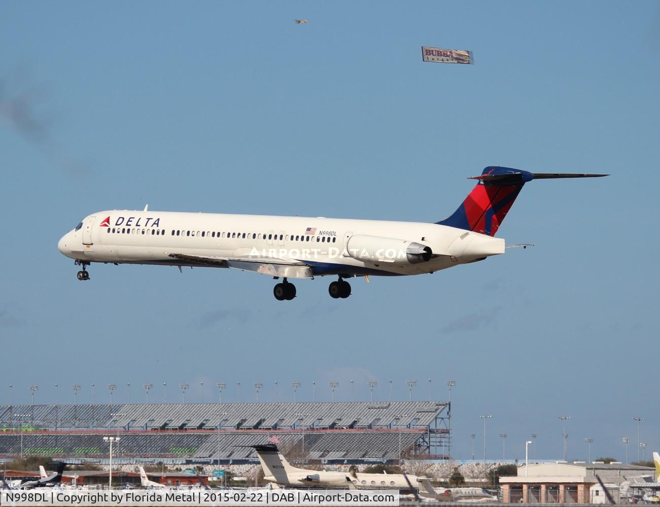 N998DL, 1992 McDonnell Douglas MD-88 C/N 53370, Delta