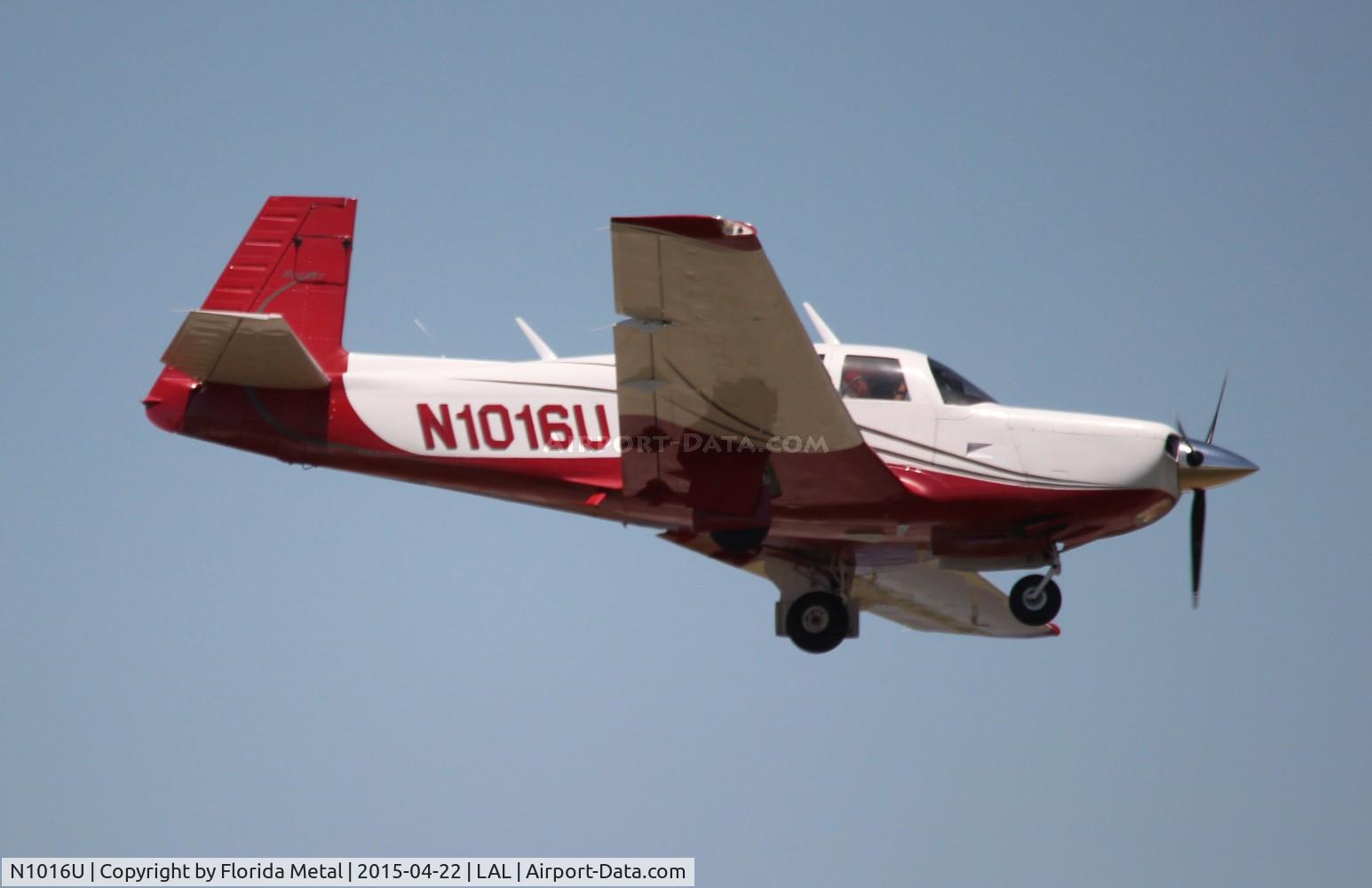 N1016U, 1982 Mooney M20K C/N 25-0727, Mooney M20K