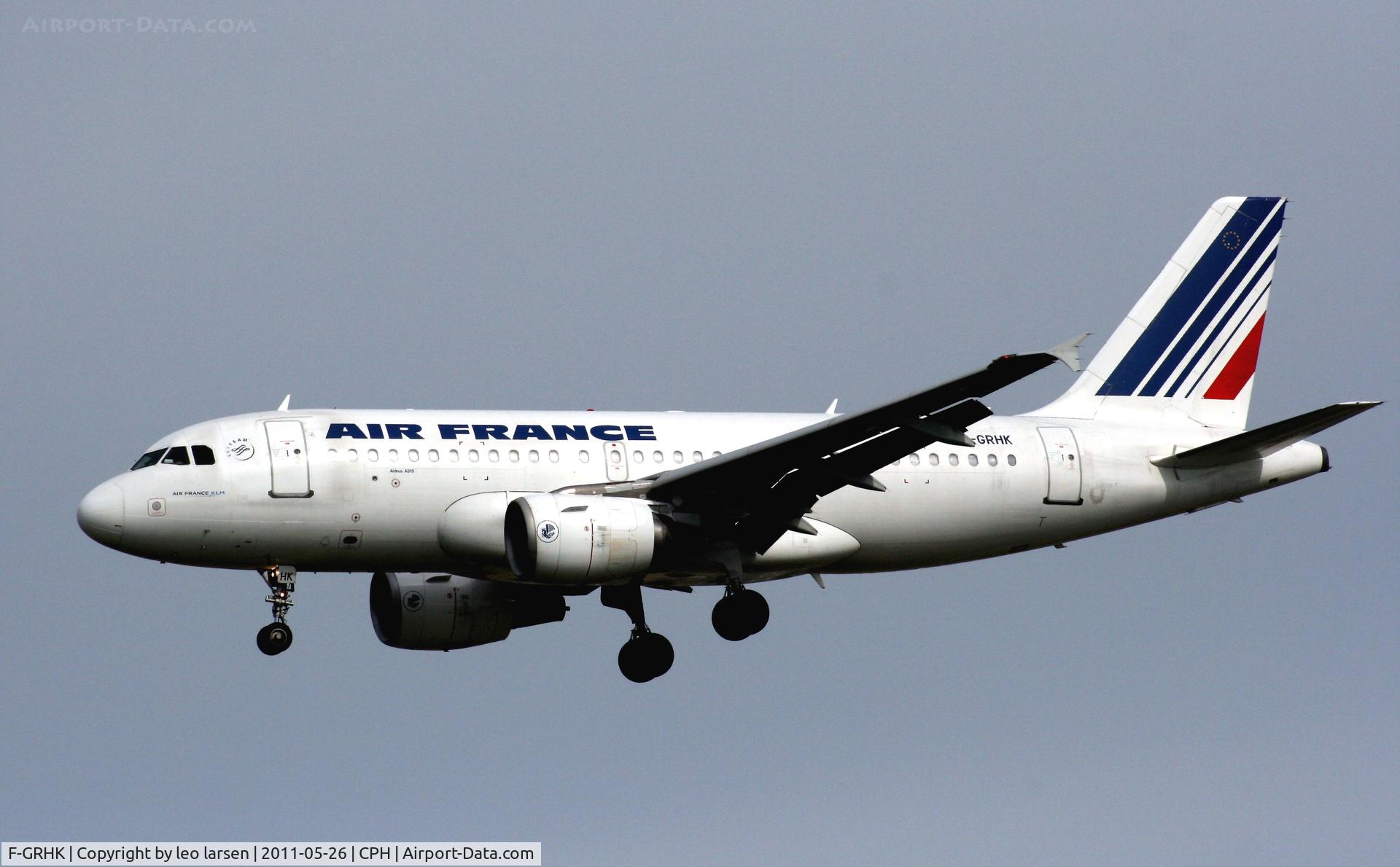 F-GRHK, 2000 Airbus A319-111 C/N 1190, Copenhagen 26.5.11