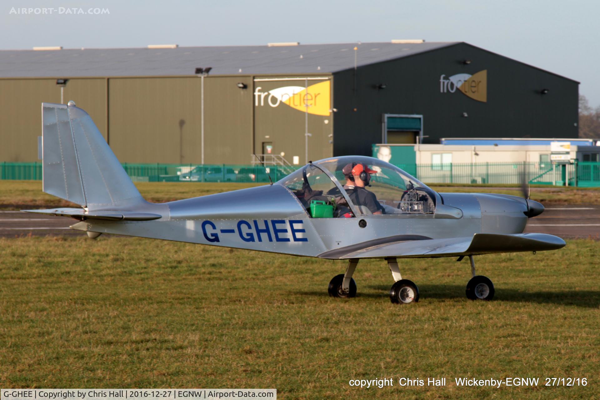 G-GHEE, 2001 Aerotechnik EV-97 Eurostar C/N PFA 315-13840, at the Wickenby 