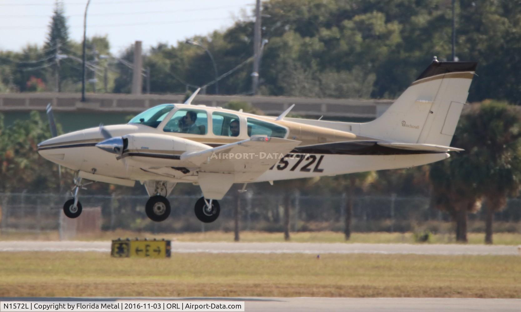 N1572L, 1976 Beech 95-B55 (T42A) Baron C/N TC-1946, Beech 55