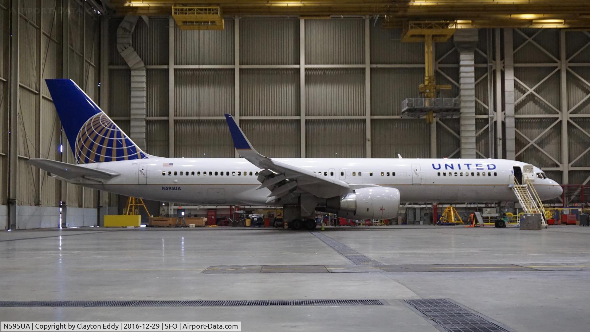 N595UA, 1998 Boeing 757-222 C/N 28748, SFO 2016