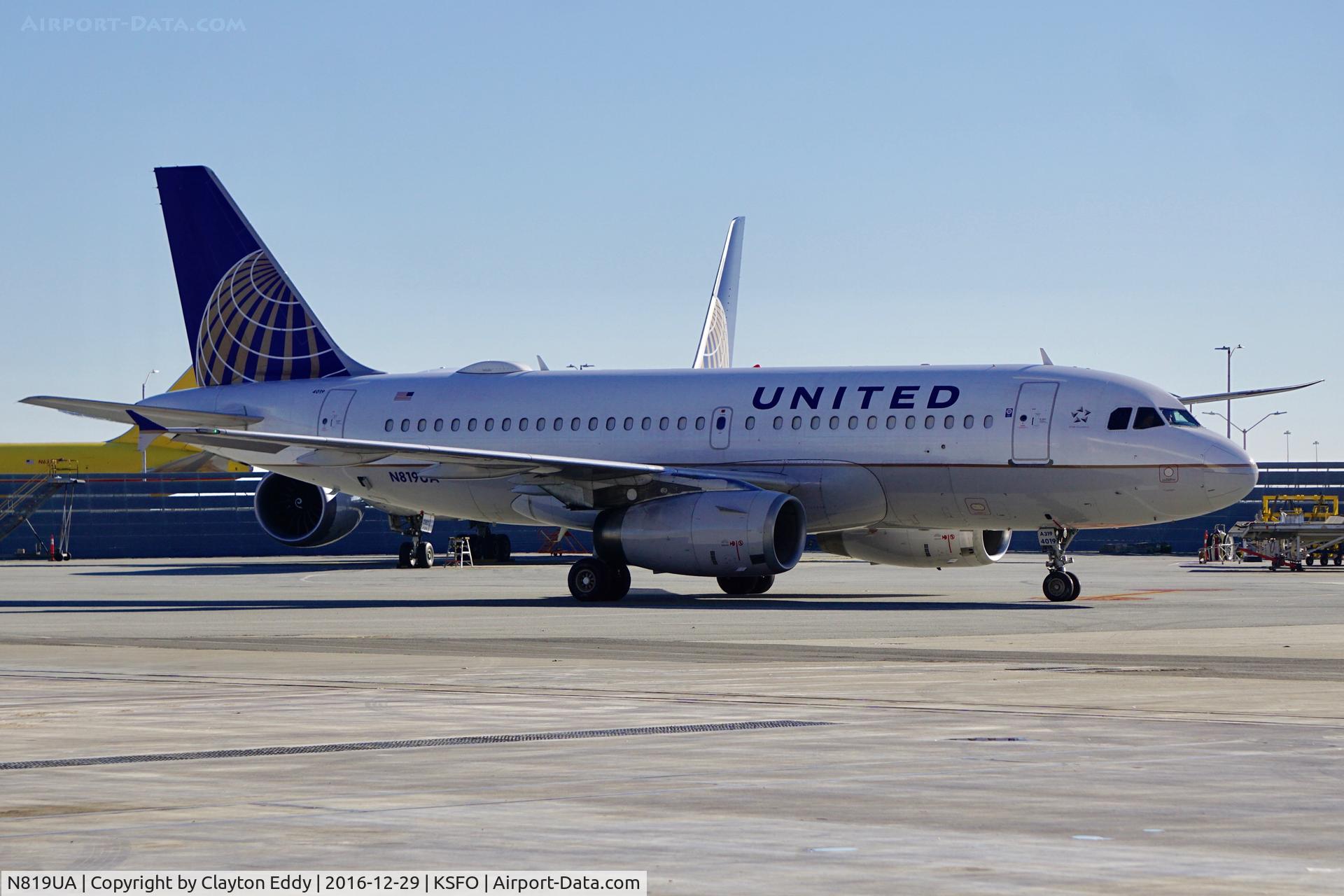 N819UA, 1998 Airbus A319-131 C/N 893, SFO 2016