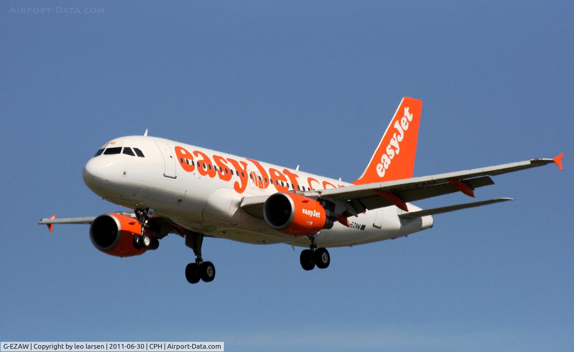 G-EZAW, 2006 Airbus A319-111 C/N 2812, Copenhagen 30.6.11