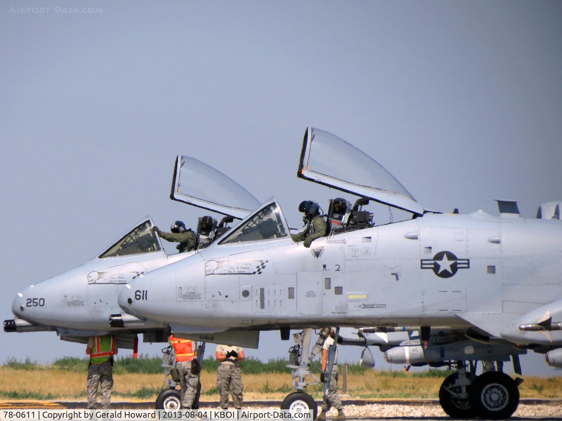 78-0611, 1978 Fairchild Republic A-10C Thunderbolt II C/N A10-0231, Pre flight checks with 80-0250.