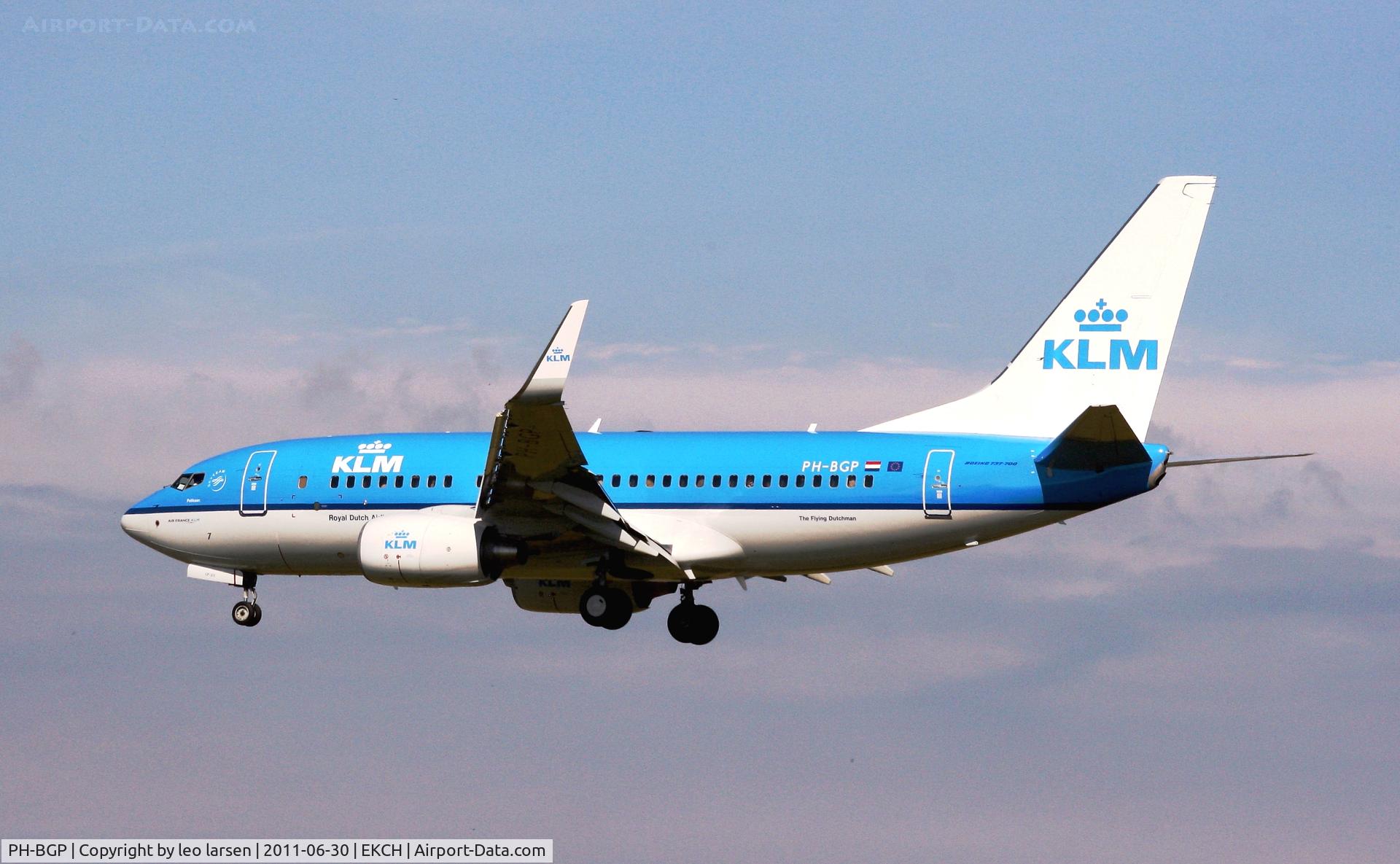PH-BGP, 2011 Boeing 737-7K2 C/N 38127, Copenhagen 30.6.11