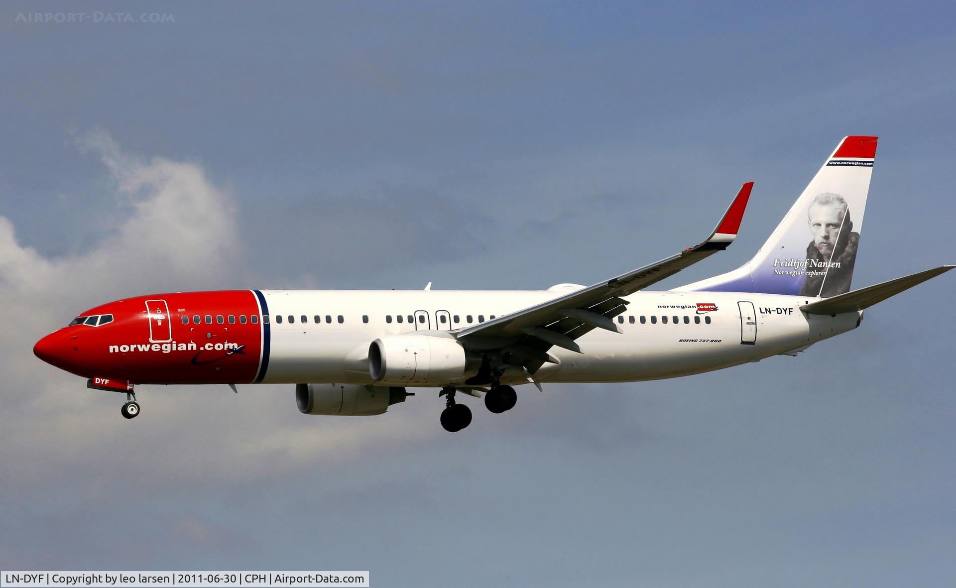 LN-DYF, 2010 Boeing 737-8JP C/N 39004, Copenhagen 30.6.11