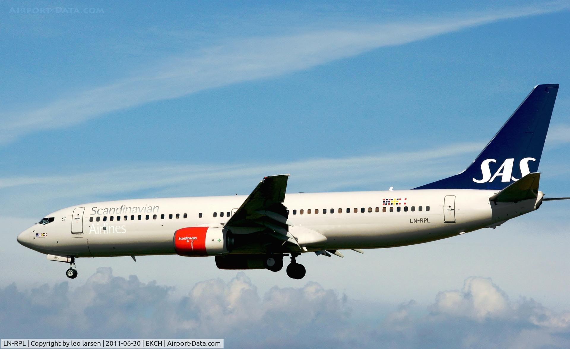 LN-RPL, 2000 Boeing 737-883 C/N 30469, Copenhagen 30.6.11