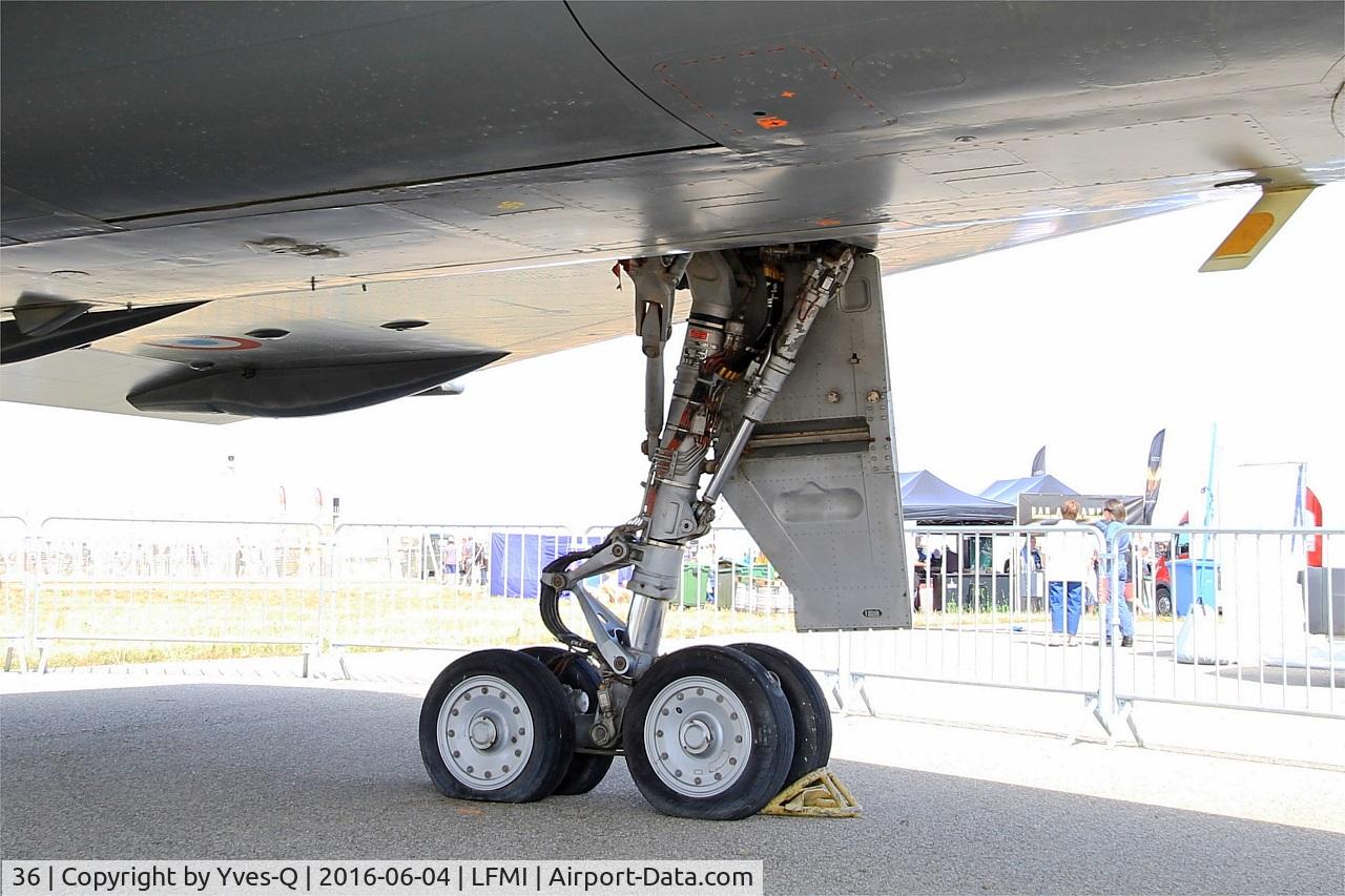 36, Dassault Mirage IVP C/N 36, Dassault Mirage IVP, Close view of main landing gear, Istres-Le Tubé Air Base 125 (LFMI-QIE) Open day 2016