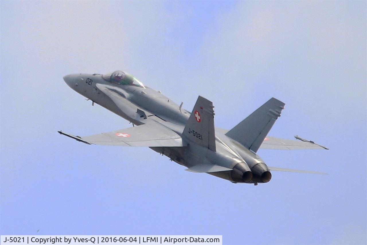J-5021, McDonnell Douglas F/A-18C Hornet C/N 1370/SFC021, McDonnell Douglas FA-18C Hornet, On display, Istres-Le Tubé Air Base 125 (LFMI-QIE) open day 2016