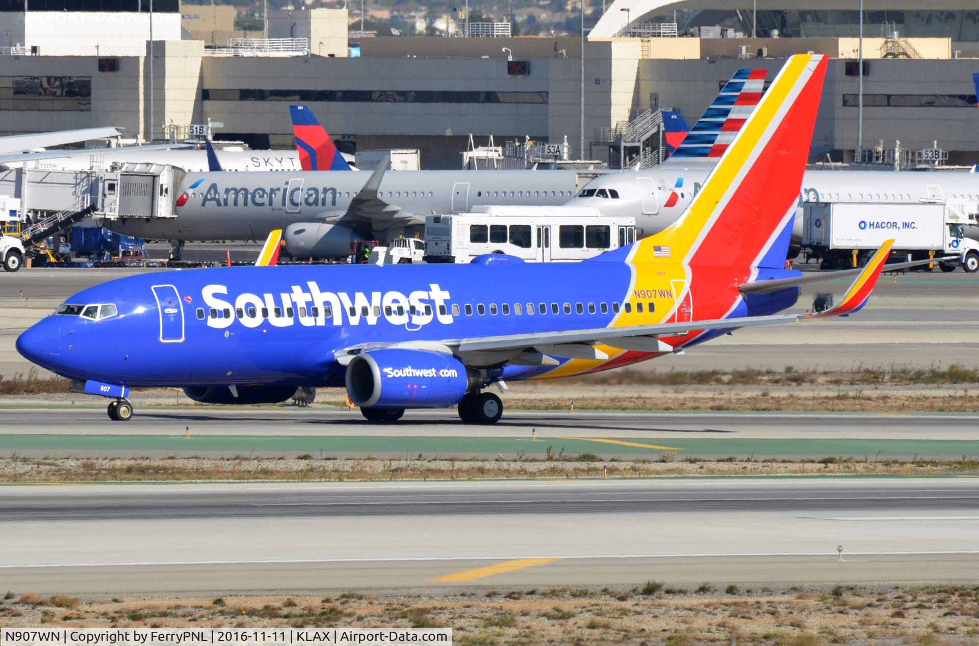 N907WN, 2008 Boeing 737-7H4 C/N 36619, Arrival of Southwest B737