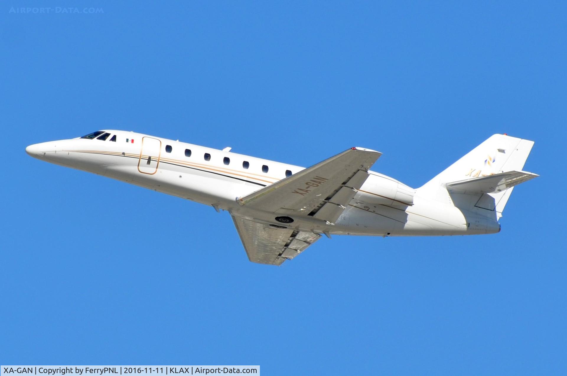 XA-GAN, 2005 Cessna 680 Citation Sovereign C/N 680-0043, Mexican Ce680 climbing out