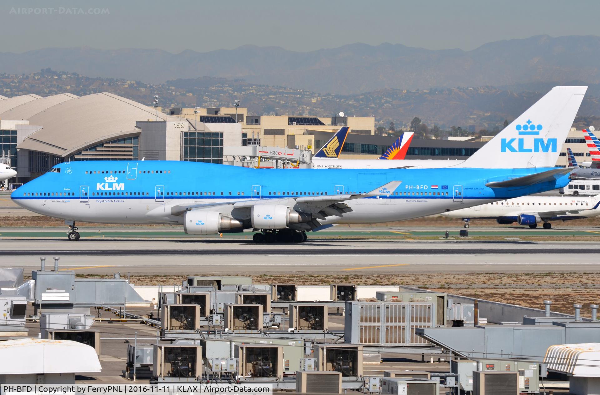 PH-BFD, 1989 Boeing 747-406BC C/N 24001, Arrival of the royal blue B744.