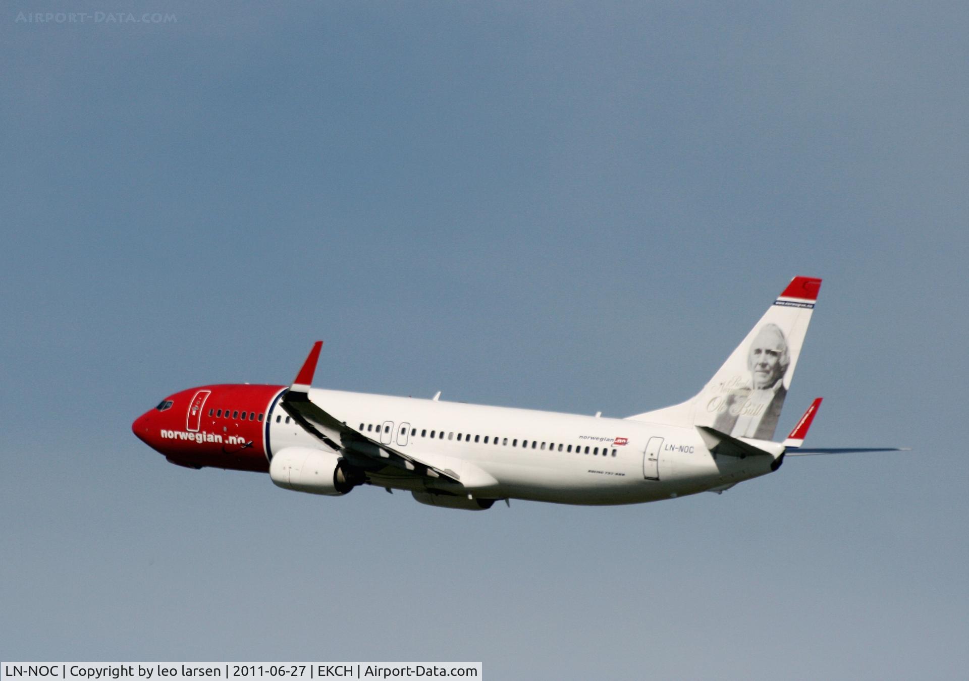 LN-NOC, 2001 Boeing 737-81Q C/N 30785, Copenhagen 27.6.11