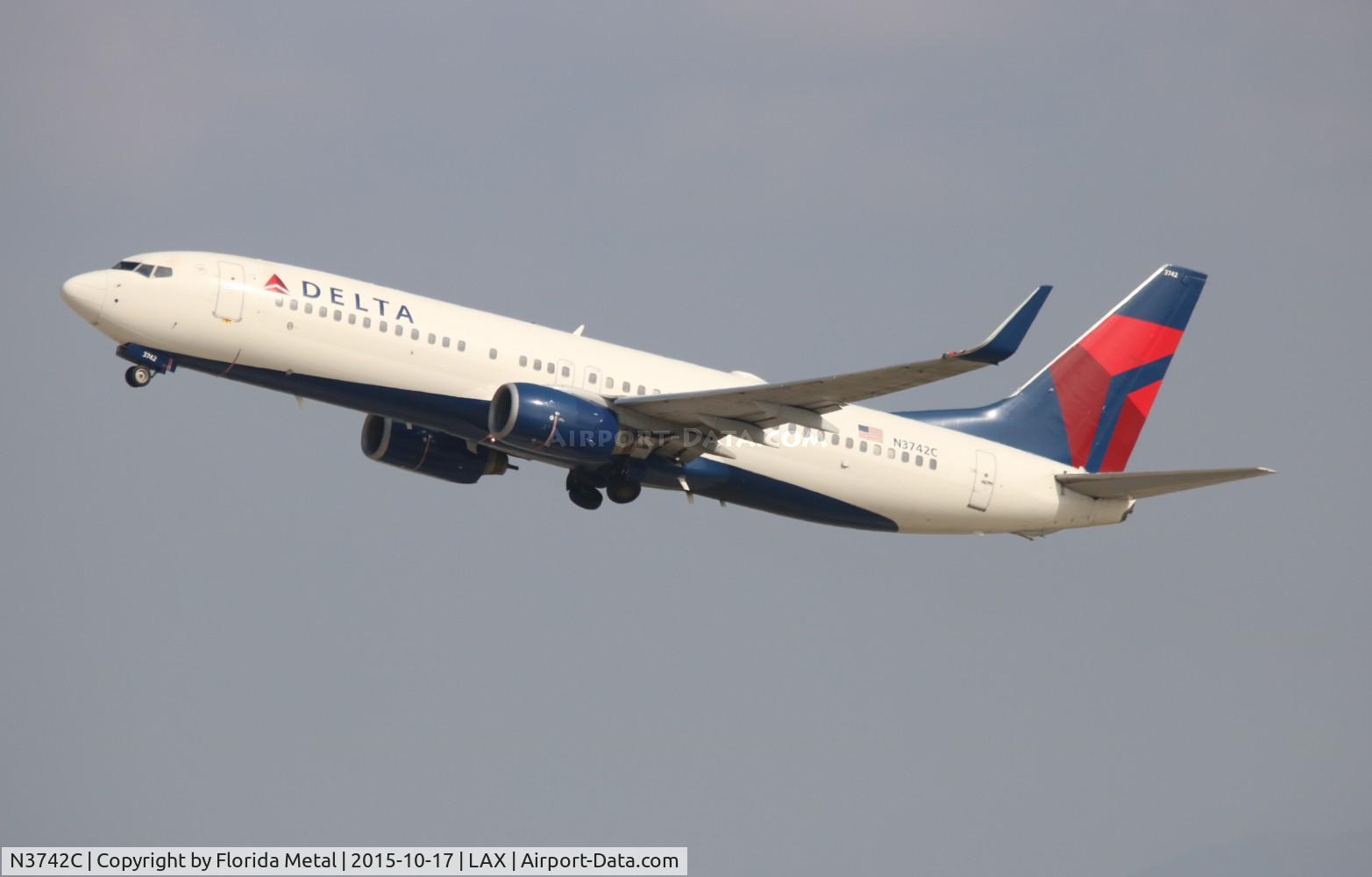N3742C, 2001 Boeing 737-832 C/N 30835, Delta