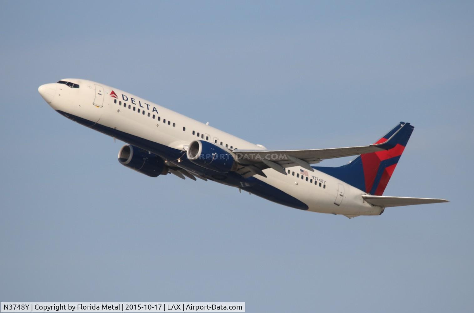 N3748Y, 2001 Boeing 737-832 C/N 30489, Delta