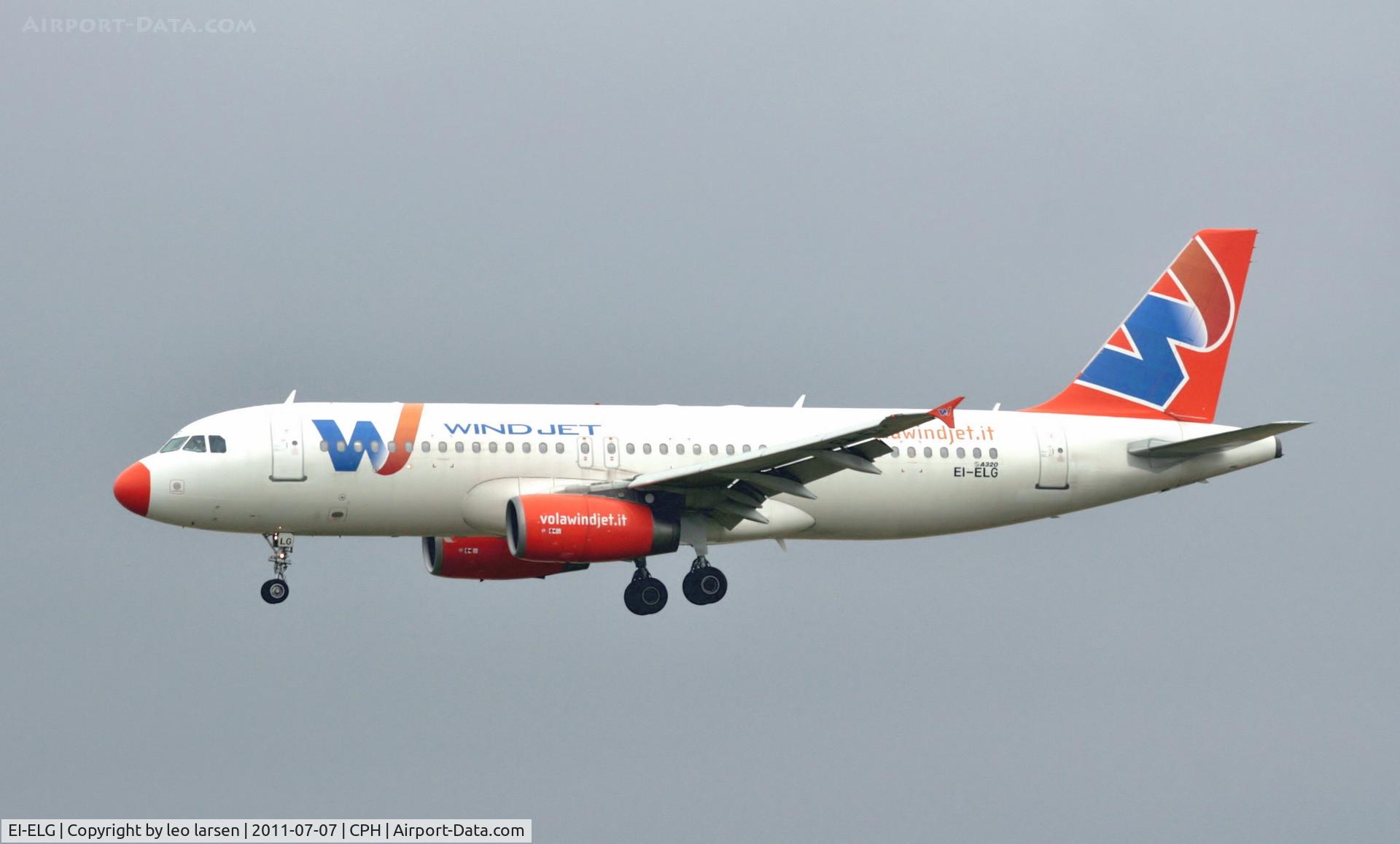 EI-ELG, 1998 Airbus A320-232 C/N 0877, Copenhagen 7.7.11