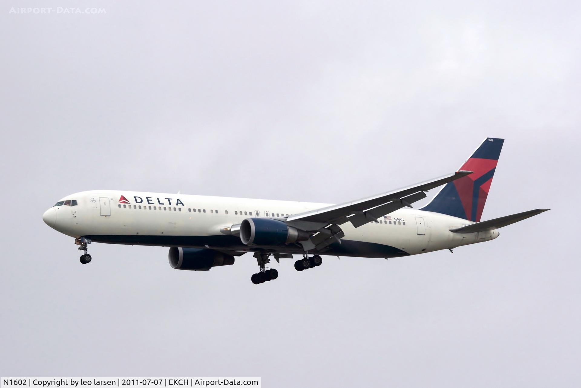 N1602, 1999 Boeing 767-332 C/N 29694, Copenhagen 7.7.11