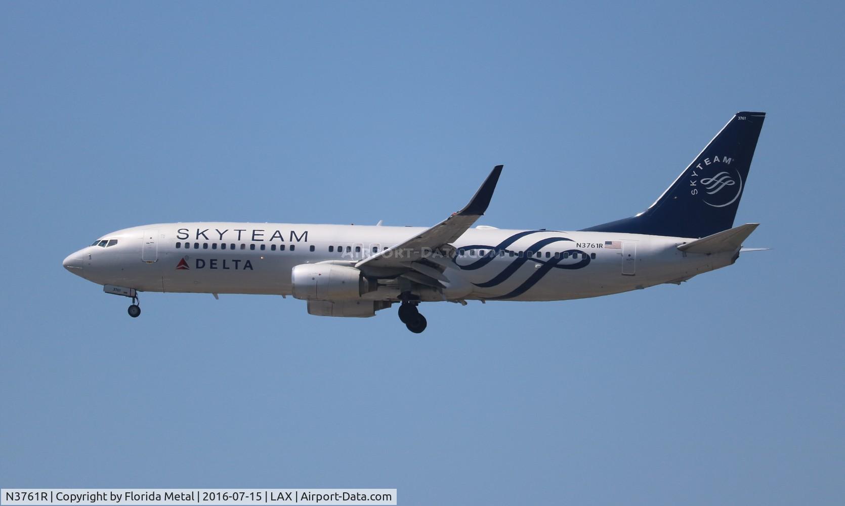N3761R, 2001 Boeing 737-832 C/N 29628, Delta