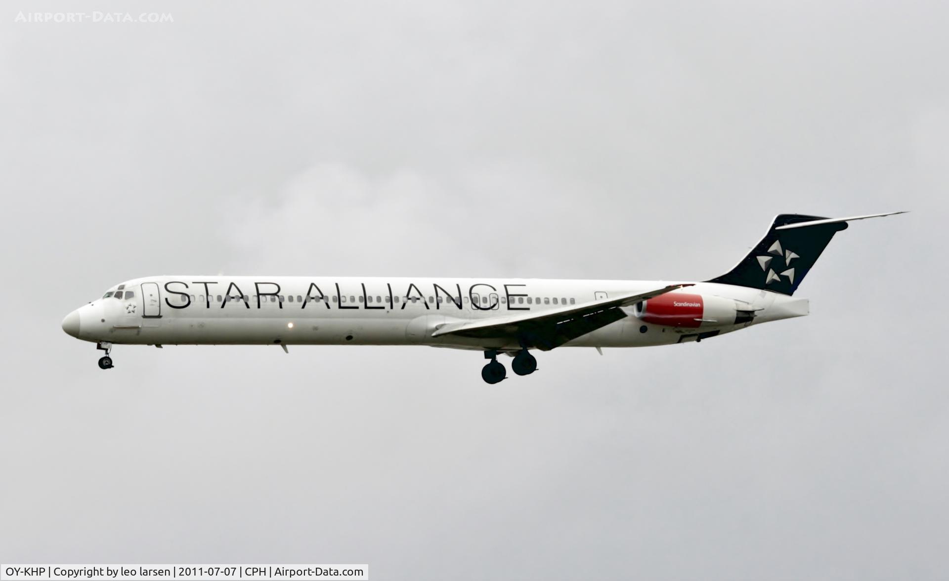 OY-KHP, 1991 McDonnell Douglas MD-81 (DC-9-81) C/N 53007, Copenhagen 7.7.11