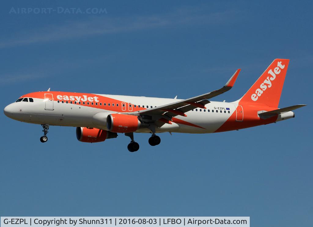 G-EZPL, 2016 Airbus A320-214 C/N 7183, Landing rwy 32L
