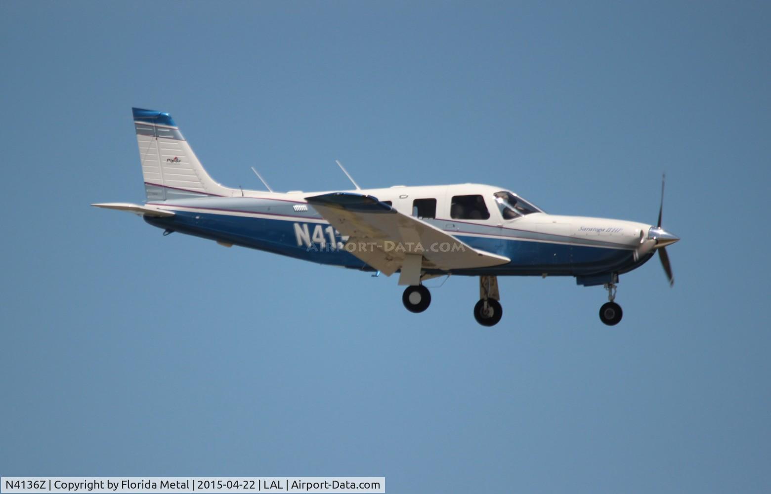 N4136Z, 1999 Piper PA-32R-301 Saratoga C/N 3246137, Piper PA-32R