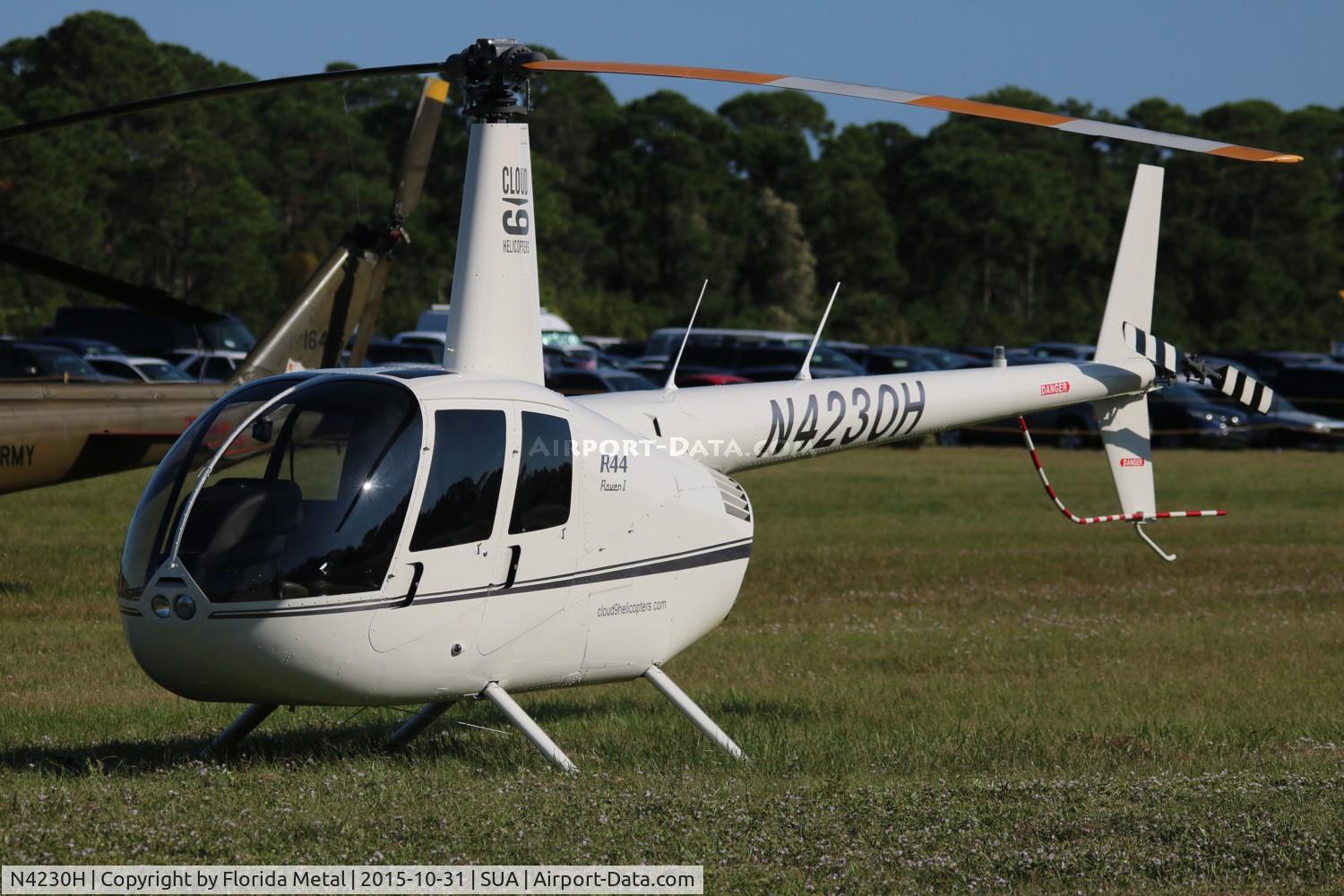 N4230H, 2013 Robinson R44 C/N 2323, Lawn dart rides