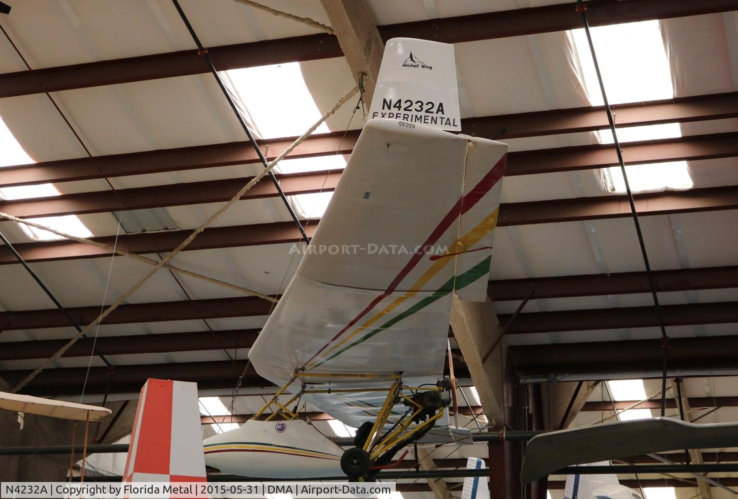 N4232A, Mitchell Wing B-10 C/N 285, Mitchell Wing B-10