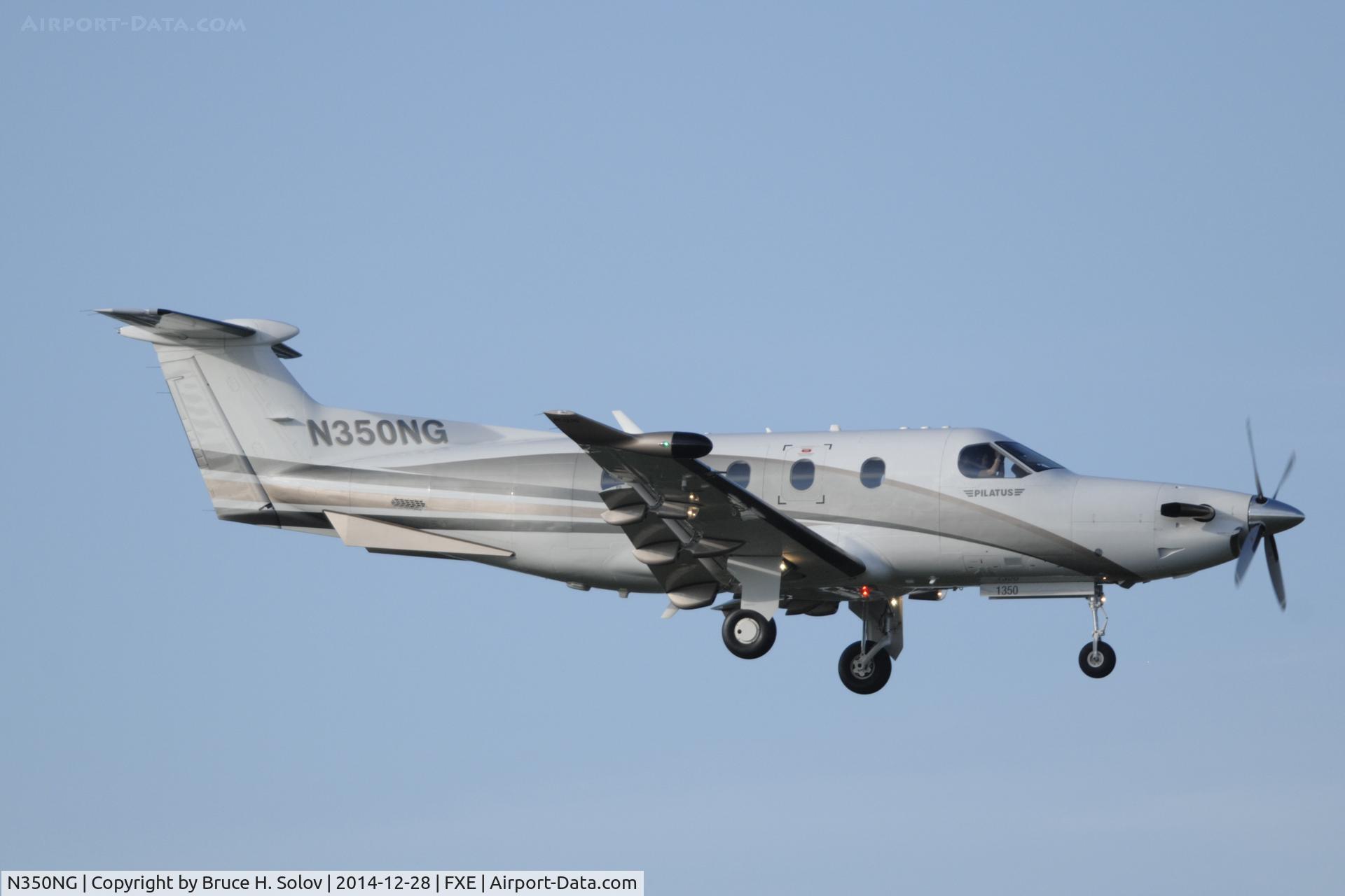 N350NG, 2012 Pilatus PC-12/47E C/N 1350, on approach to runway 8