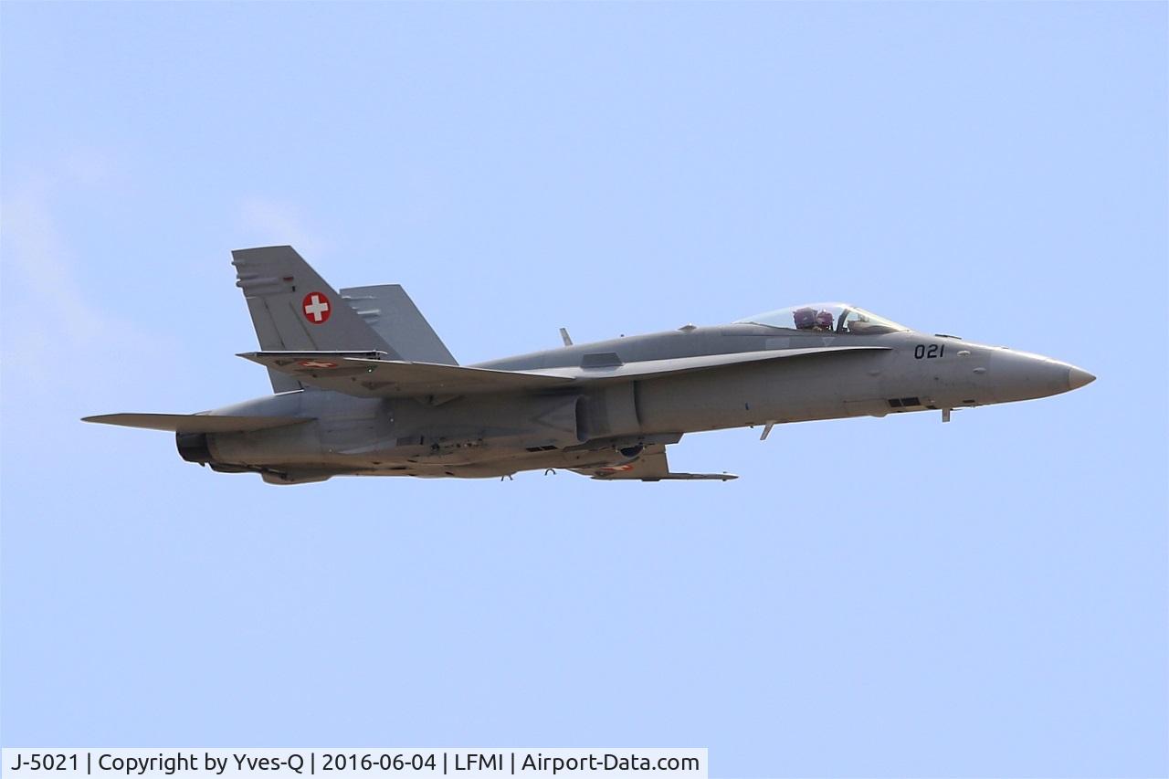 J-5021, McDonnell Douglas F/A-18C Hornet C/N 1370/SFC021, McDonnell Douglas FA-18C Hornet, On display, Istres-Le Tubé Air Base 125 (LFMI-QIE) open day 2016