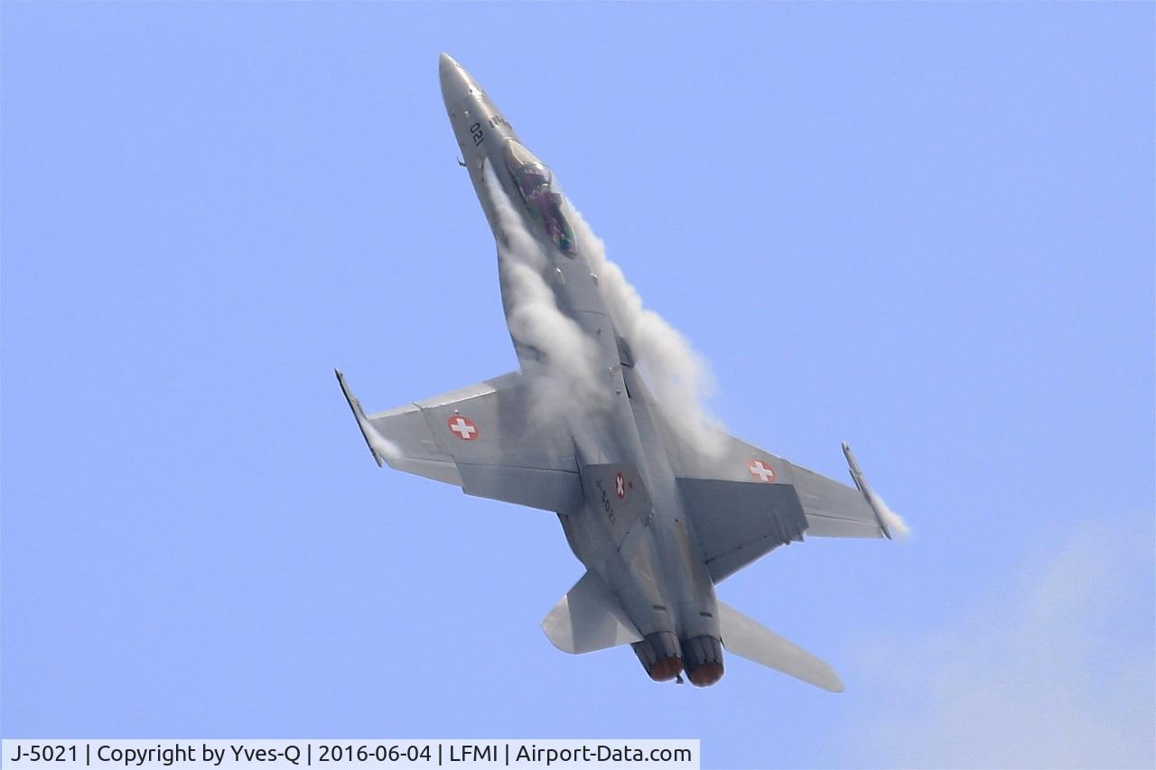 J-5021, McDonnell Douglas F/A-18C Hornet C/N 1370/SFC021, McDonnell Douglas FA-18C Hornet, On display, Istres-Le Tubé Air Base 125 (LFMI-QIE) open day 2016