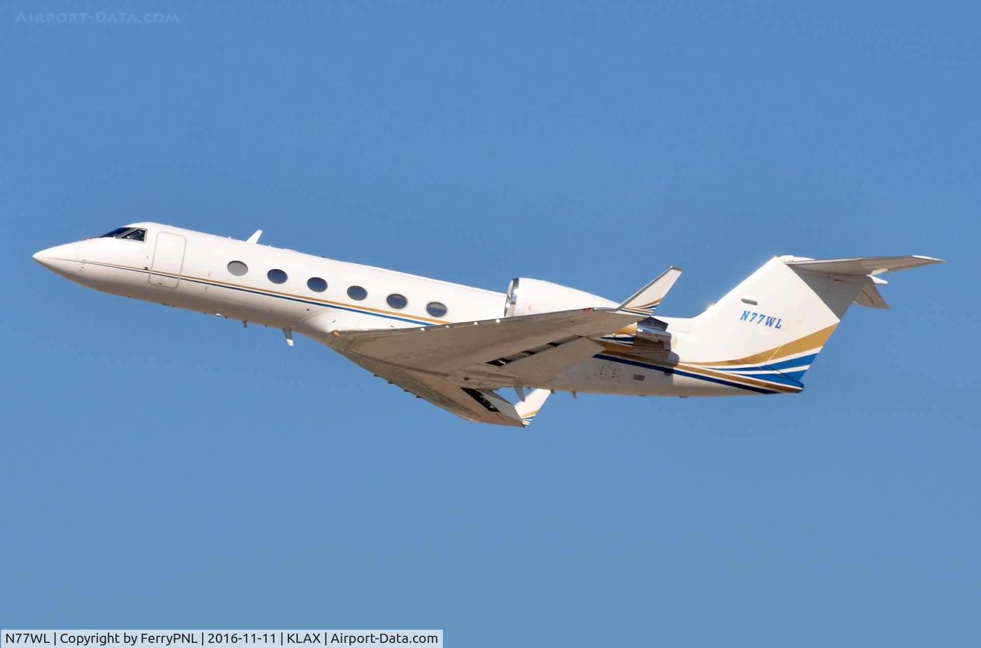 N77WL, 1990 Gulfstream Aerospace G-IV C/N 1140, Martin Aviation G4 climbing out of LAX