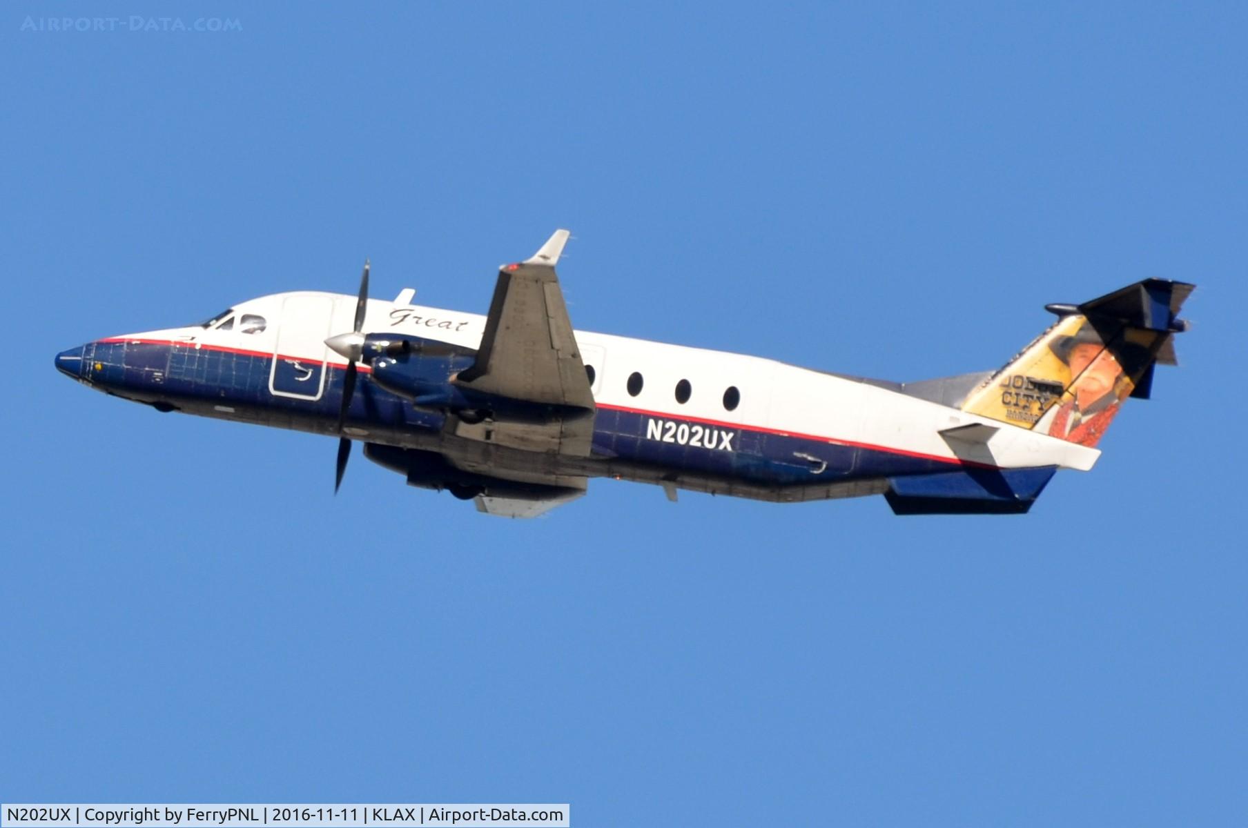 N202UX, 1996 Beech 1900D C/N UE-202, Great Lakes Be1900