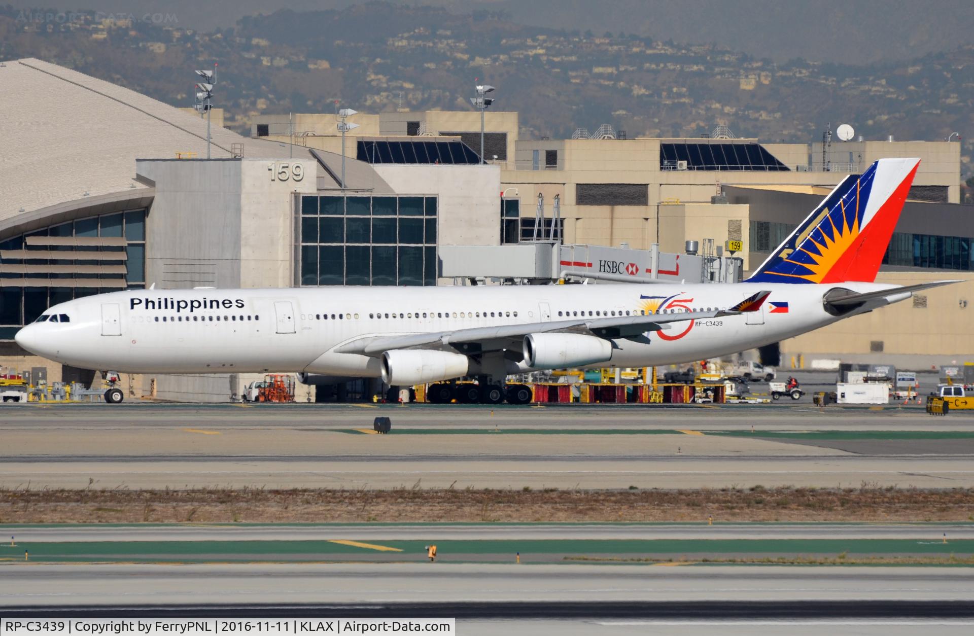 RP-C3439, 2002 Airbus A340-313 C/N 459, Philippine A343 taxying for departure