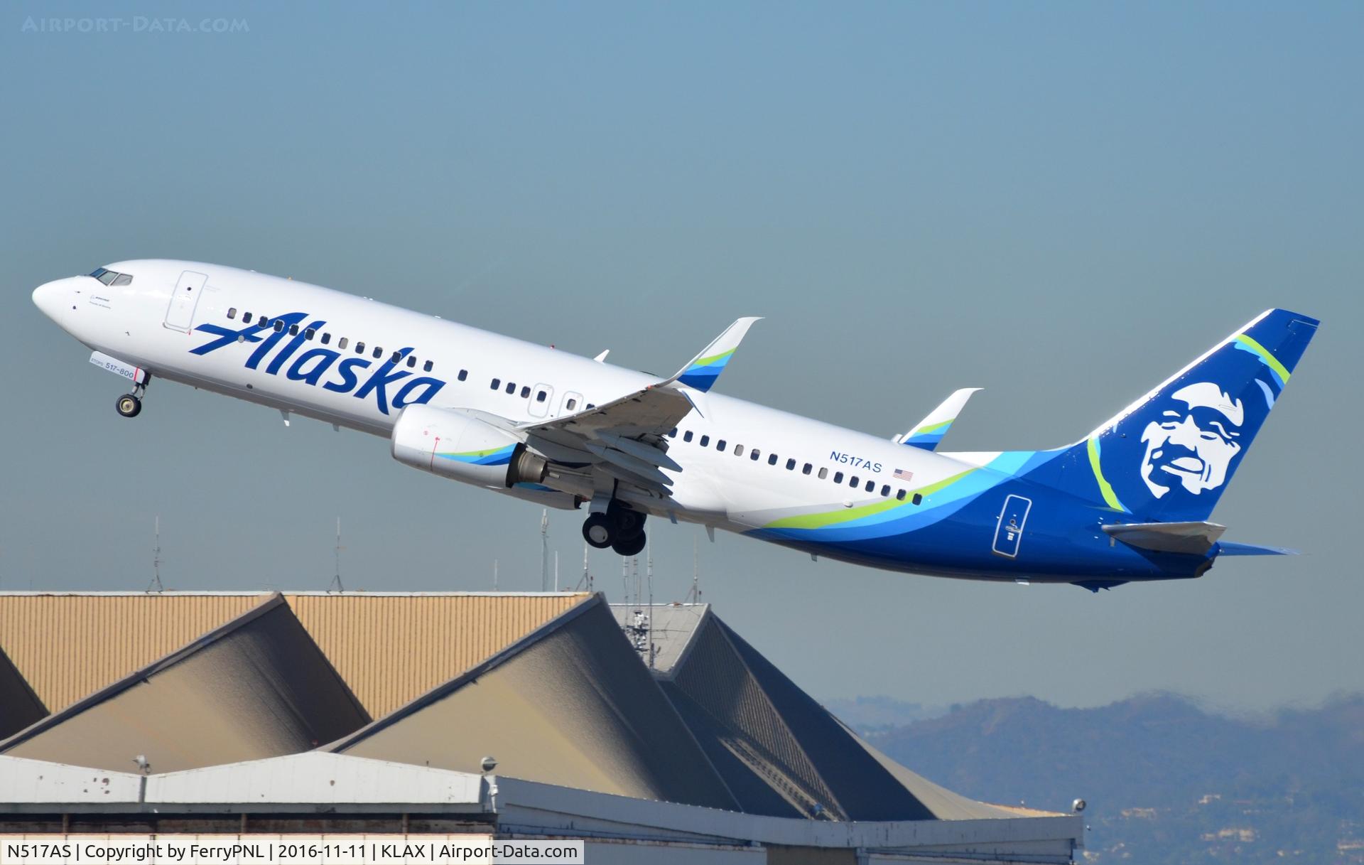 N517AS, 2008 Boeing 737-890 C/N 35197, Alaska B738 departing