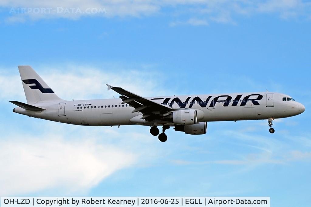 OH-LZD, 2000 Airbus A321-211 C/N 1241, Arriving 27R