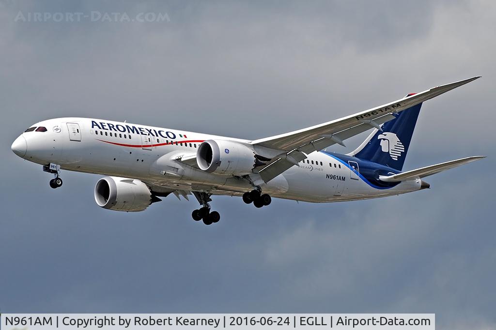 N961AM, 2013 Boeing 787-8 Dreamliner C/N 35306, Arriving 27R
