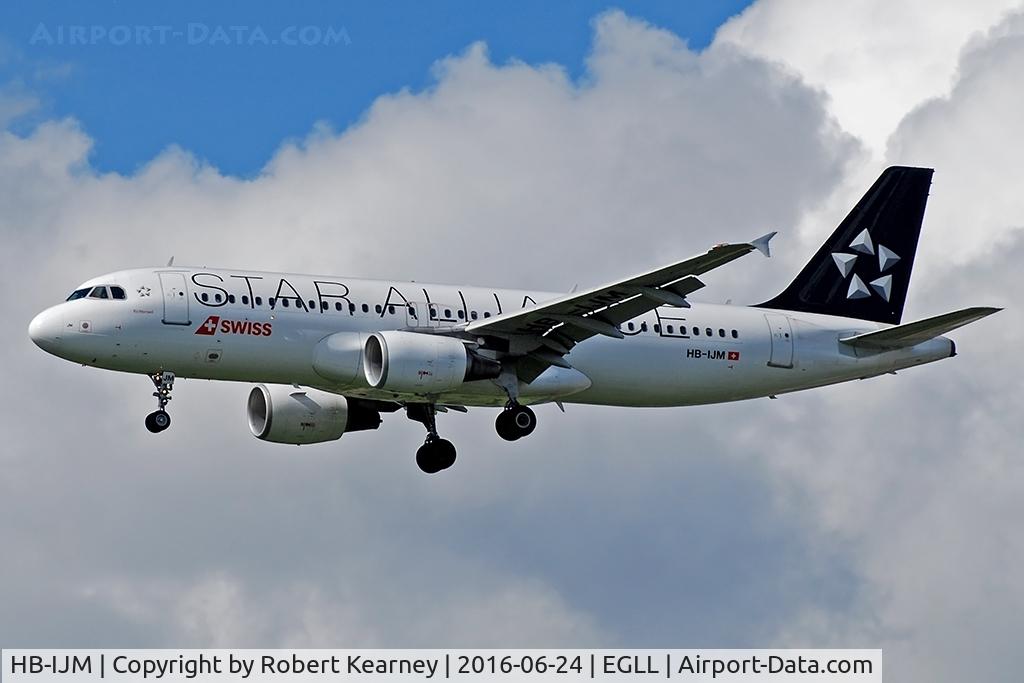 HB-IJM, 1996 Airbus A320-214 C/N 635, Arriving 27R