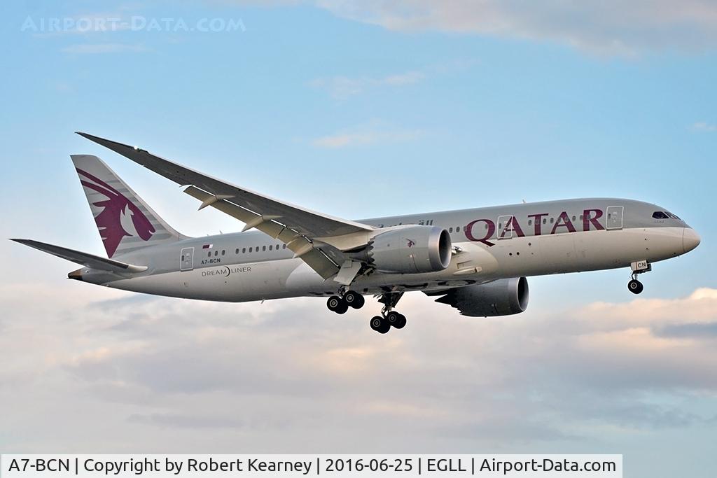 A7-BCN, 2014 Boeing 787-8 Dreamliner C/N 38332, Arriving 27R