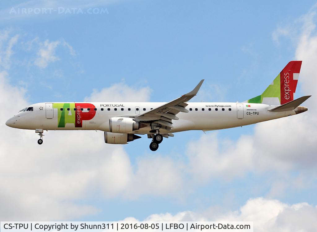 CS-TPU, 2011 Embraer 190LR (ERJ-190-100LR) C/N 19000506, Landing rwy 32L