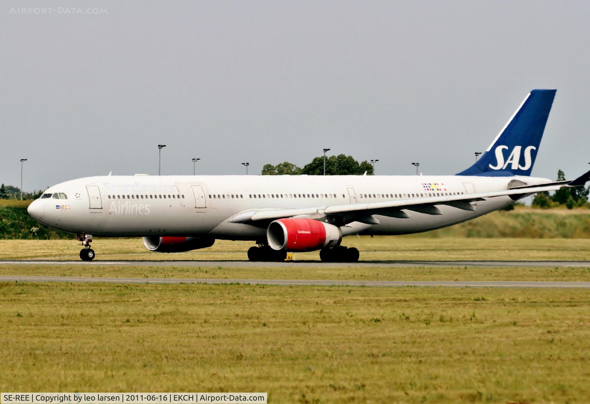 SE-REE, 2003 Airbus A330-343X C/N 515, Copenhagen 16.6.11