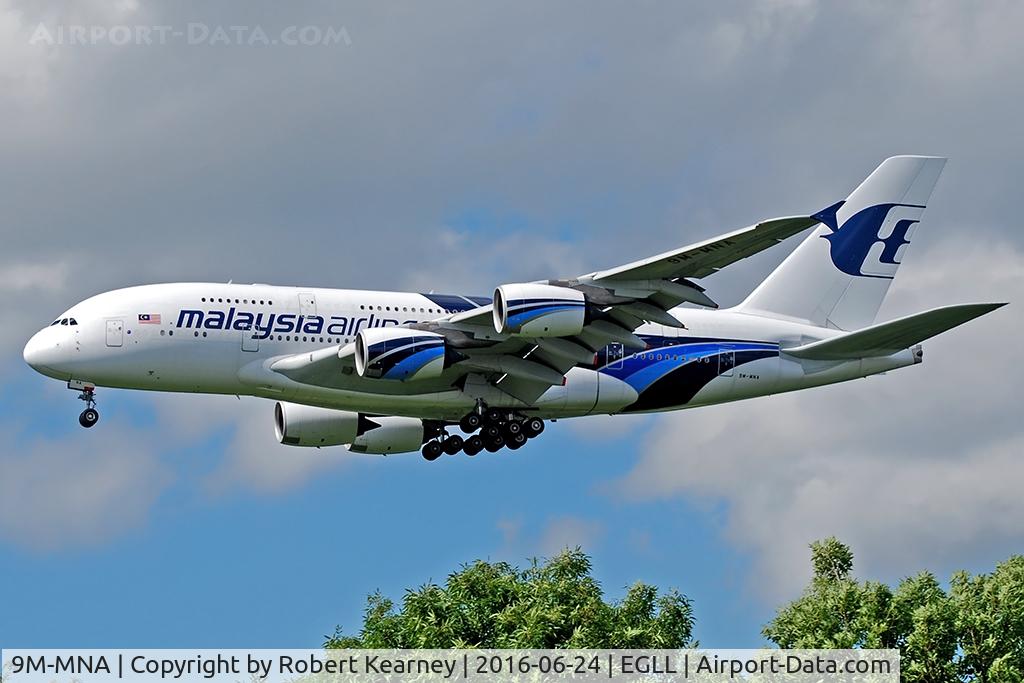 9M-MNA, 2011 Airbus A380-841 C/N 078, Arriving 27R