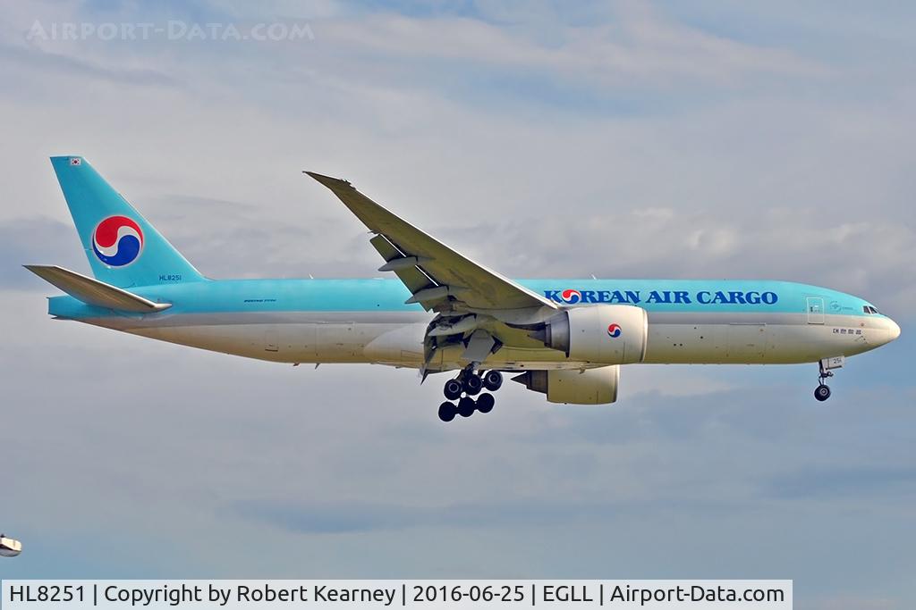HL8251, 2012 Boeing 777-FB5 C/N 37639, Arriving 27R